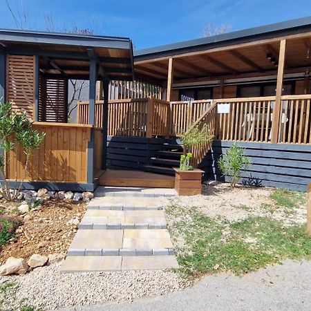 Mobile Home Kmz Selce Luaran gambar