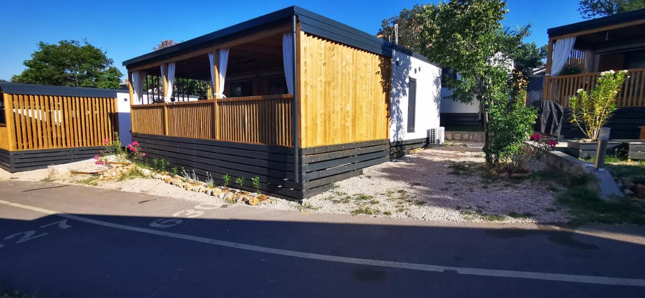 Mobile Home Kmz Selce Luaran gambar