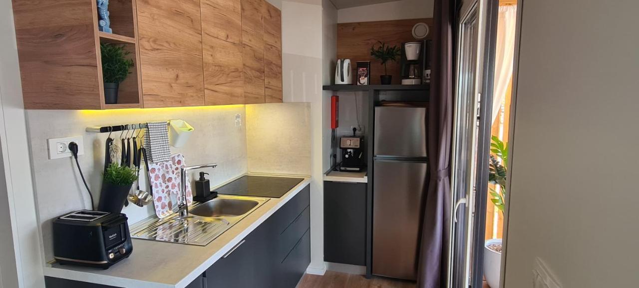 Mobile Home Kmz Selce Luaran gambar