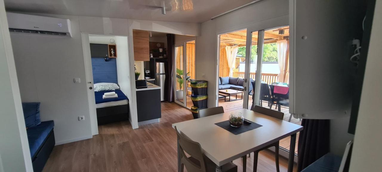 Mobile Home Kmz Selce Luaran gambar