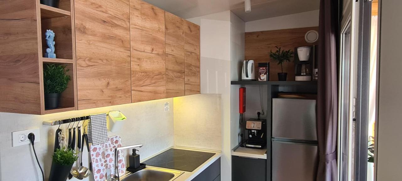 Mobile Home Kmz Selce Luaran gambar